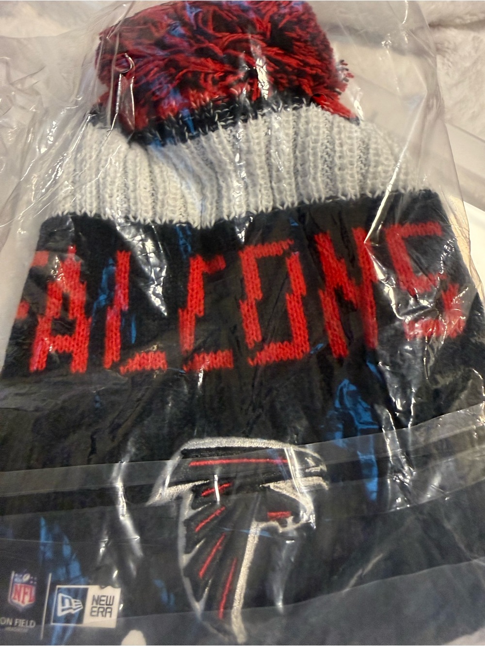 Falcons Pom Pom beanie hat - Picture 2 of 4